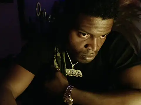 elnigga21 online show from April 2026 08:31:01 PM