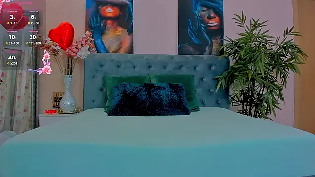 MichelleReys online show from February 2025 07:14:01 PM