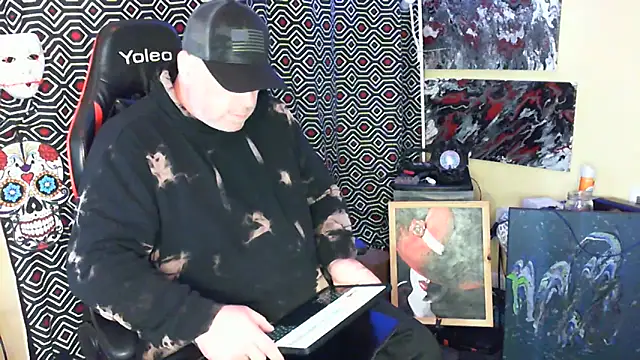 Mic Oxinner online show from October 2025 06:49:02 PM