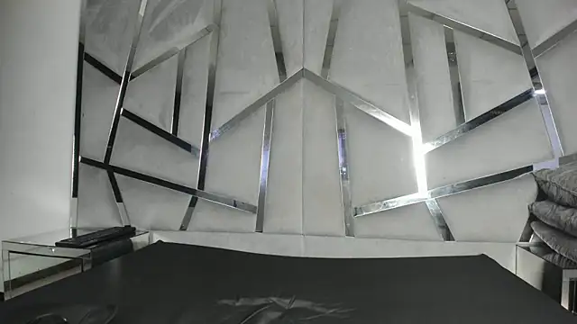 Catherinee69 x online show from December 2025 02:42:02 AM