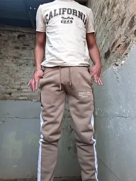 KnG4367 online show from November 2025 04:06:02 PM