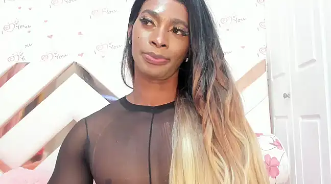 Snapshot of BriggitteEbonny chatting on January 2025 10:34:02 AM BriggitteEbonny online show from January 2025 10:34:02 AM