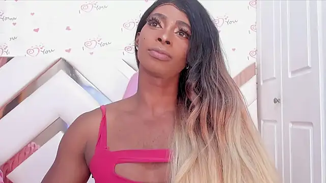 Snapshot of BriggitteEbonny chatting on March 2025 09:10:02 PM BriggitteEbonny online show from March 2025 09:10:02 PM