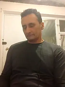 Snapshot of Viause_Kentauelle chatting on January 2025 07:28:01 PM Viause Kentauelle online show from January 2025 07:28:01 PM