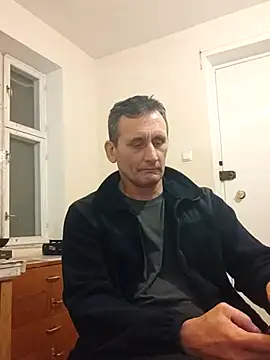 Snapshot of Viause_Kentauelle chatting on February 2025 07:19:02 PM Viause Kentauelle online show from February 2025 07:19:02 PM