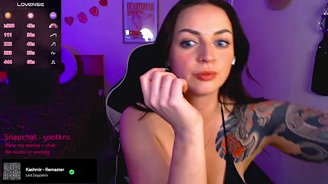 Snapshot of Billiexxox chatting on January 2025 08:37:01 PM Billiexxox online show from January 2025 08:37:01 PM