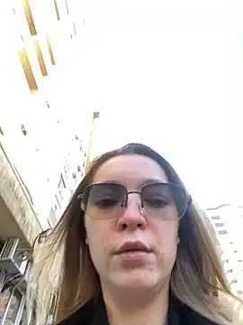 MiaThaine online show from February 2025 12:29:01 PM