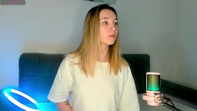 MiaThaine online show from February 2025 01:36:02 AM