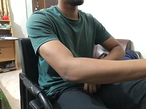 Zeuhorny online show from November 2025 10:04:01 PM