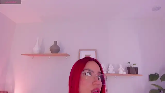 Snapshot of Scarlett_Morgan_ chatting on March 2025 08:00:01 PM Scarlett Morgan online show from March 2025 08:00:01 PM