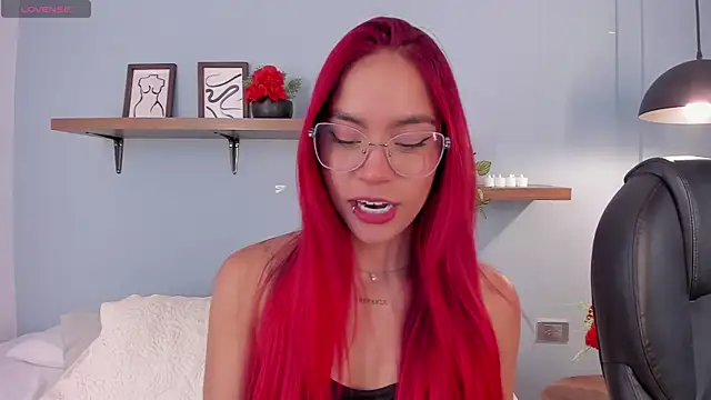 Snapshot of Scarlett_Morgan_ chatting on March 2025 08:16:02 PM Scarlett Morgan online show from March 2025 08:16:02 PM