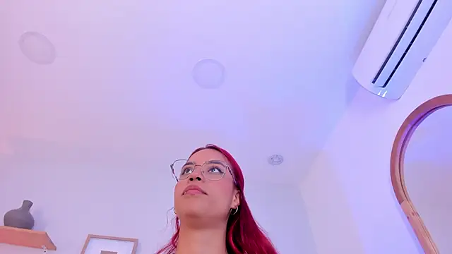 Snapshot of Scarlett_Morgan_ chatting on March 2025 11:33:01 PM Scarlett Morgan online show from March 2025 11:33:01 PM