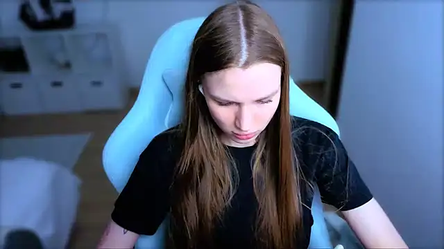 StellaLawless online show from April 2026 02:25:01 PM