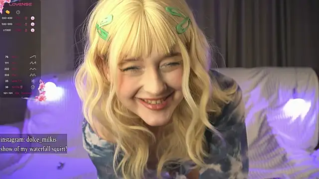 GlitterZOE online show from October 2025 04:36:02 PM