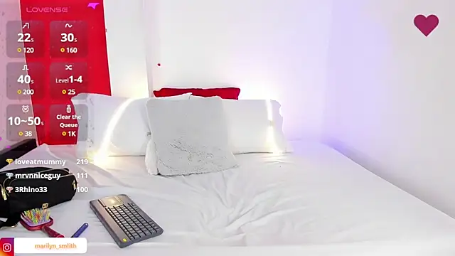 MarilynSmIith online show from December 2024 05:55:01 PM