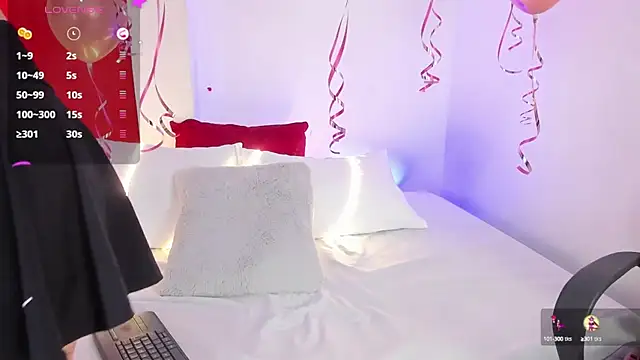 MarilynSmIith online show from December 2024 12:05:02 PM