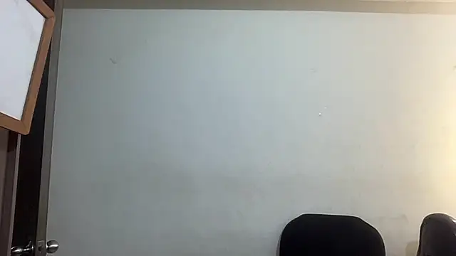 Snapshot of bob_petterson chatting on January 2025 09:34:01 PM bob petterson online show from January 2025 09:34:01 PM