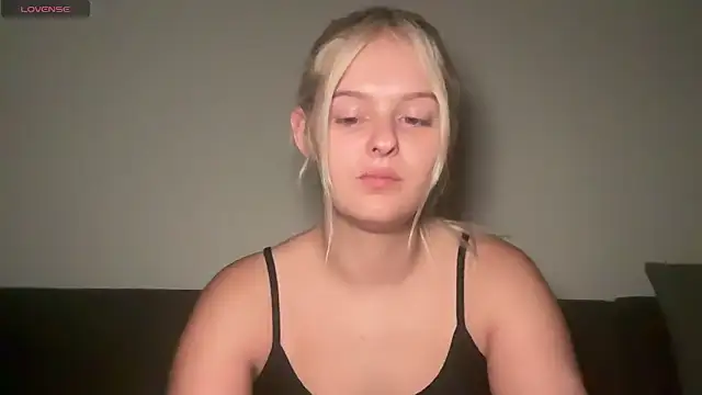 Allylove03 online show from November 2025 05:11:01 PM