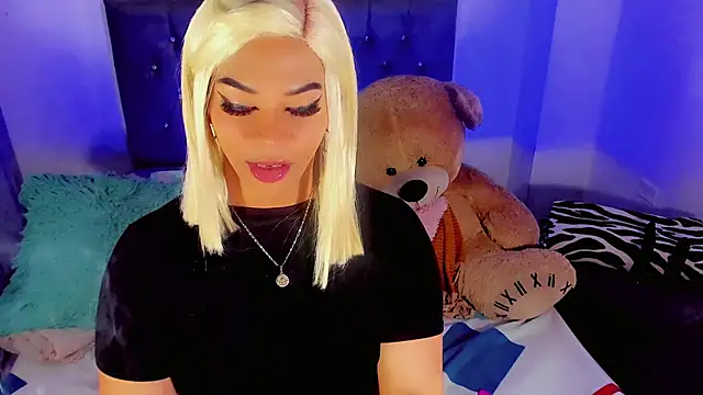 Zakura hot1 online show from January 2026 03:20:01 AM