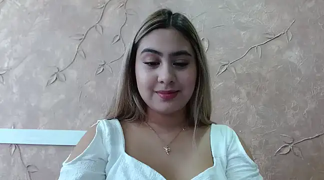 Miabonnett  online show from February 2025 03:14:02 PM