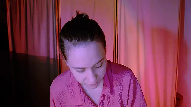 Malinax online show from September 2025 10:34:02 PM