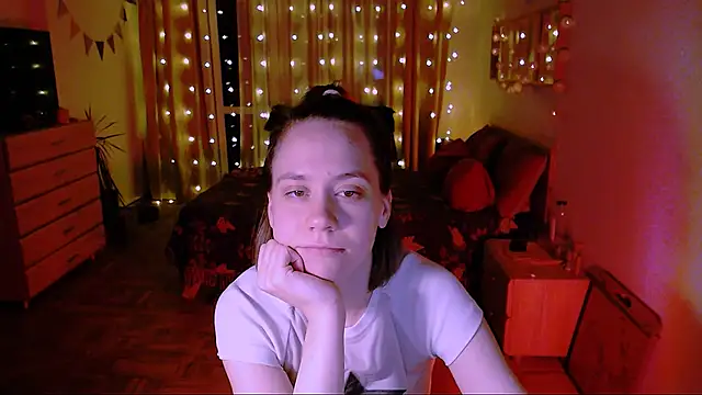 Malinax online show from December 2025 04:09:01 AM