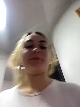 emma oxford online show from December 2024 06:41:02 AM