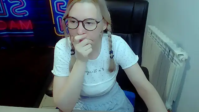 kerakiss877 online show from March 2025 04:45:02 AM