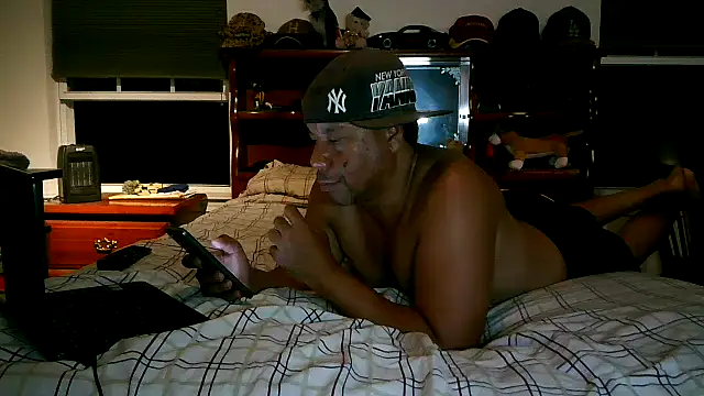 Snapshot of pimpdaddy4ever chatting on June 2026 02:05:01 AM pimpdaddy4ever online show from June 2026 02:05:01 AM
