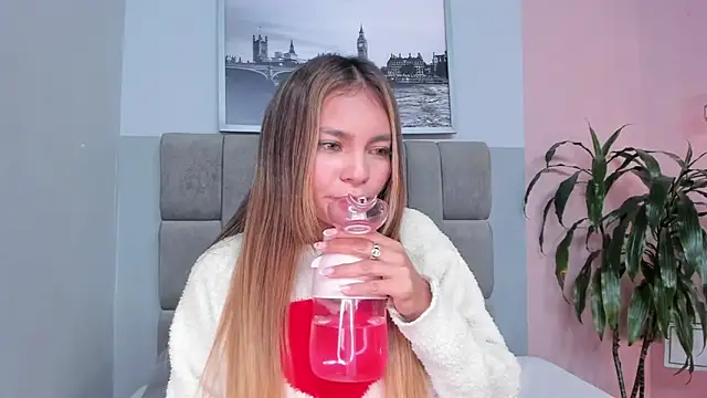 selene tylor  online show from April 2026 02:05:01 AM