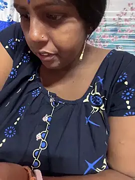 Beauty-queen online show from April 2026 01:44:02 PM