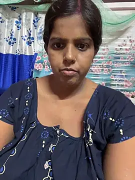 Beauty-queen online show from July 2026 02:03:01 PM