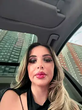 Alirawrz online show from November 2025 01:29:02 PM