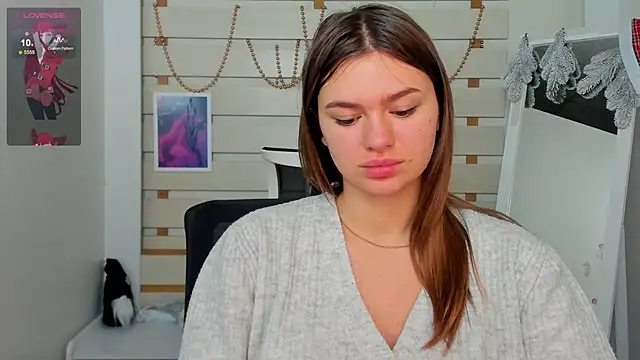 Josephine Kiss online show from December 2024 07:00:02 AM