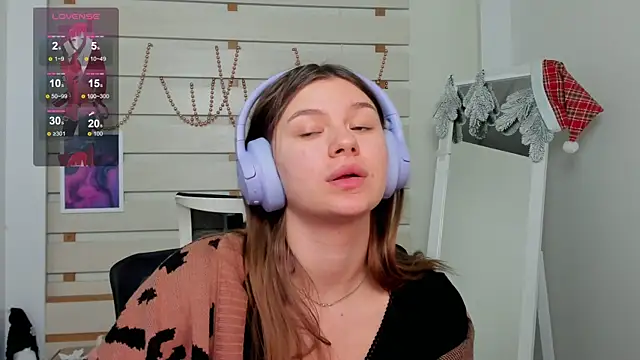 Josephine Kiss online show from January 2025 04:33:01 PM