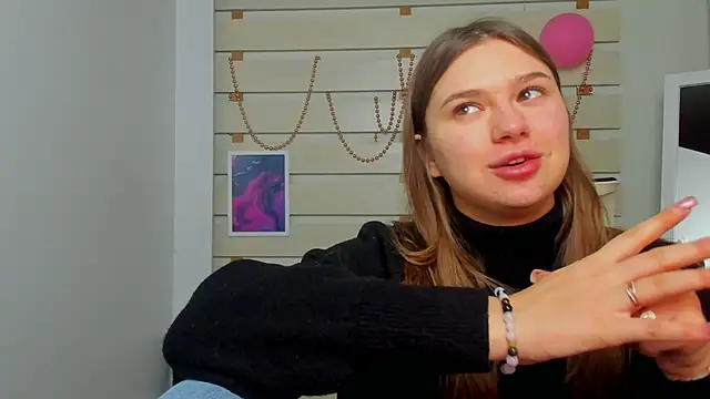 Josephine Kiss online show from February 2025 09:06:01 PM