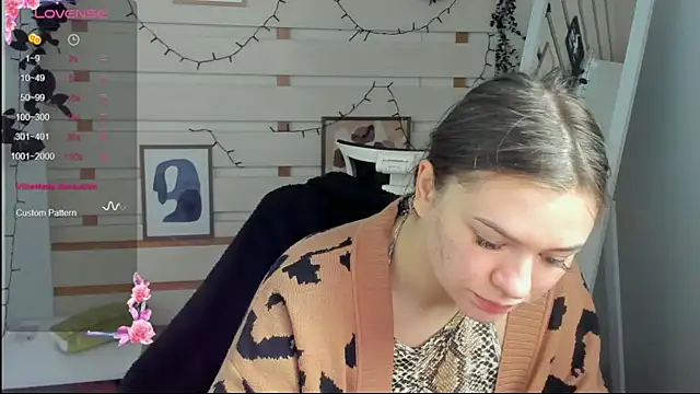 Snapshot of Josephine_Kiss chatting on April 2026 11:32:01 AM Josephine Kiss online show from April 2026 11:32:01 AM