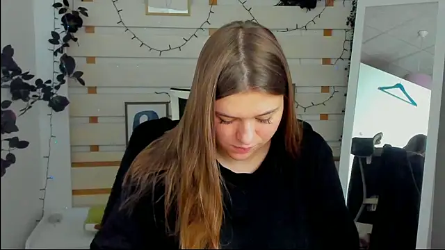 Snapshot of Josephine_Kiss chatting on April 2026 07:24:02 AM Josephine Kiss online show from April 2026 07:24:02 AM