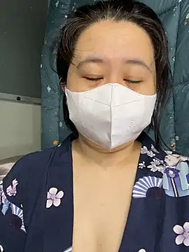 ninini92 online show from March 2025 01:14:02 PM