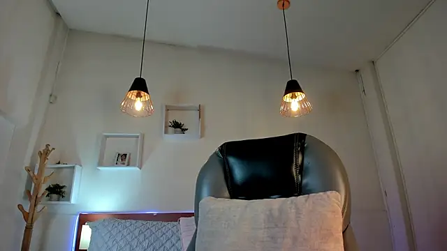 Jayden Jonnes online show from April 2026 11:47:01 AM