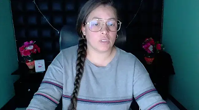 SaraThomso online show from December 2024 05:55:02 AM