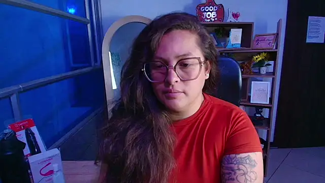 SaraThomso online show from November 2025 03:28:01 AM