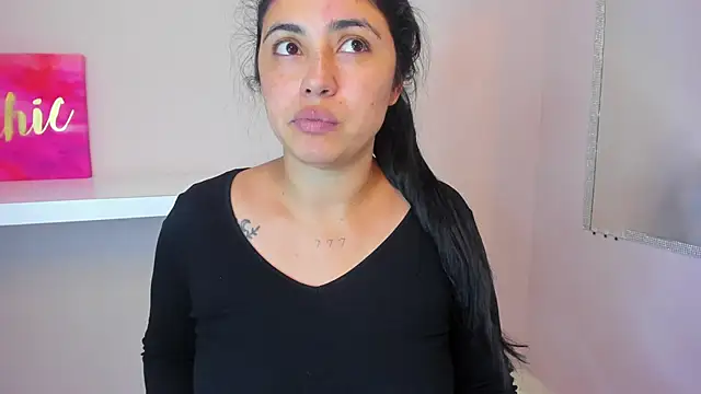 Snapshot of Danna_777_ chatting on December 2024 07:28:02 AM Danna 777 online show from December 2024 07:28:02 AM