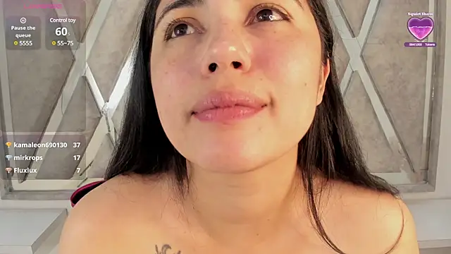 Snapshot of Danna_777_ chatting on January 2025 04:54:02 AM Danna 777 online show from January 2025 04:54:02 AM
