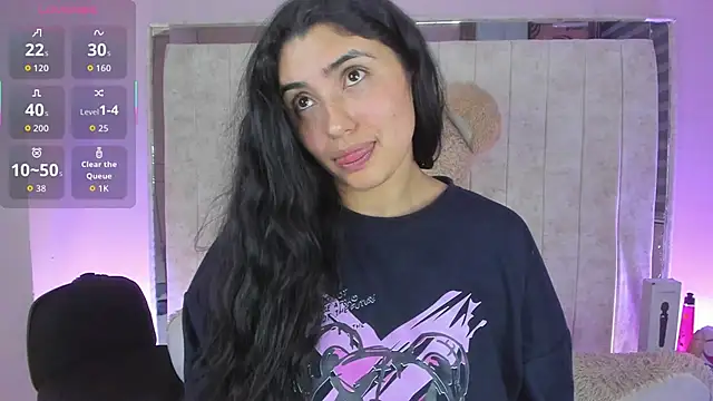 Snapshot of Danna_777_ chatting on November 2025 09:32:02 AM Danna 777 online show from November 2025 09:32:02 AM