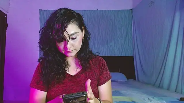 Snapshot of Kaory_32 chatting on March 2026 05:00:02 AM Kaory 32 online show from March 2026 05:00:02 AM