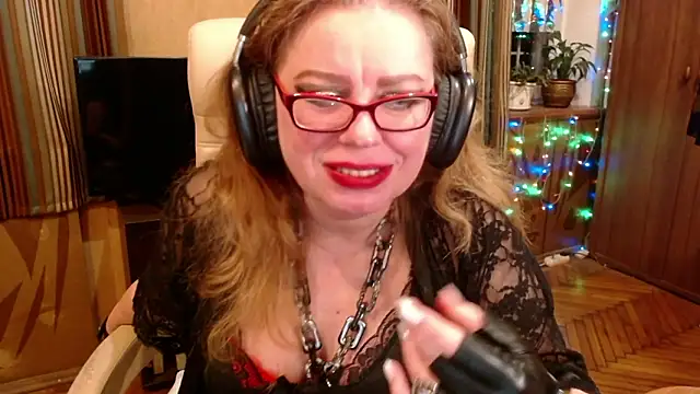 Miss Tress online show from March 2026 10:16:01 PM