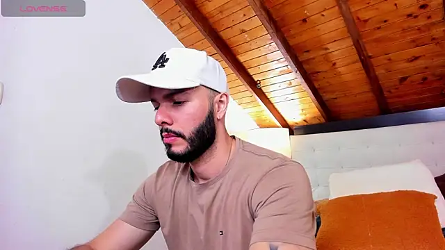 Tom Bailey online show from October 2025 12:36:02 PM