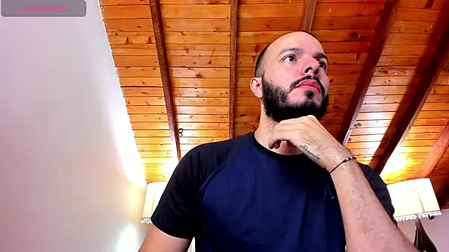 Tom Bailey online show from November 2025 12:38:01 PM