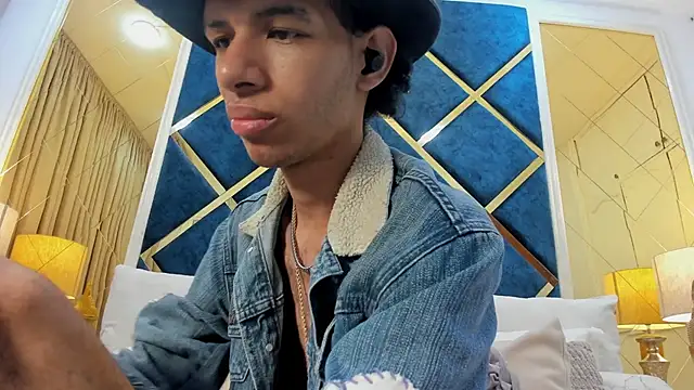 TomyMosterCock online show from April 2026 08:31:01 PM